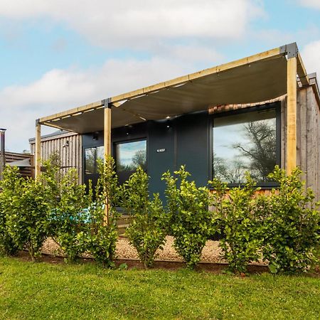 The Reef - Unique Hot Tub Cabin In Millport Eksteriør billede