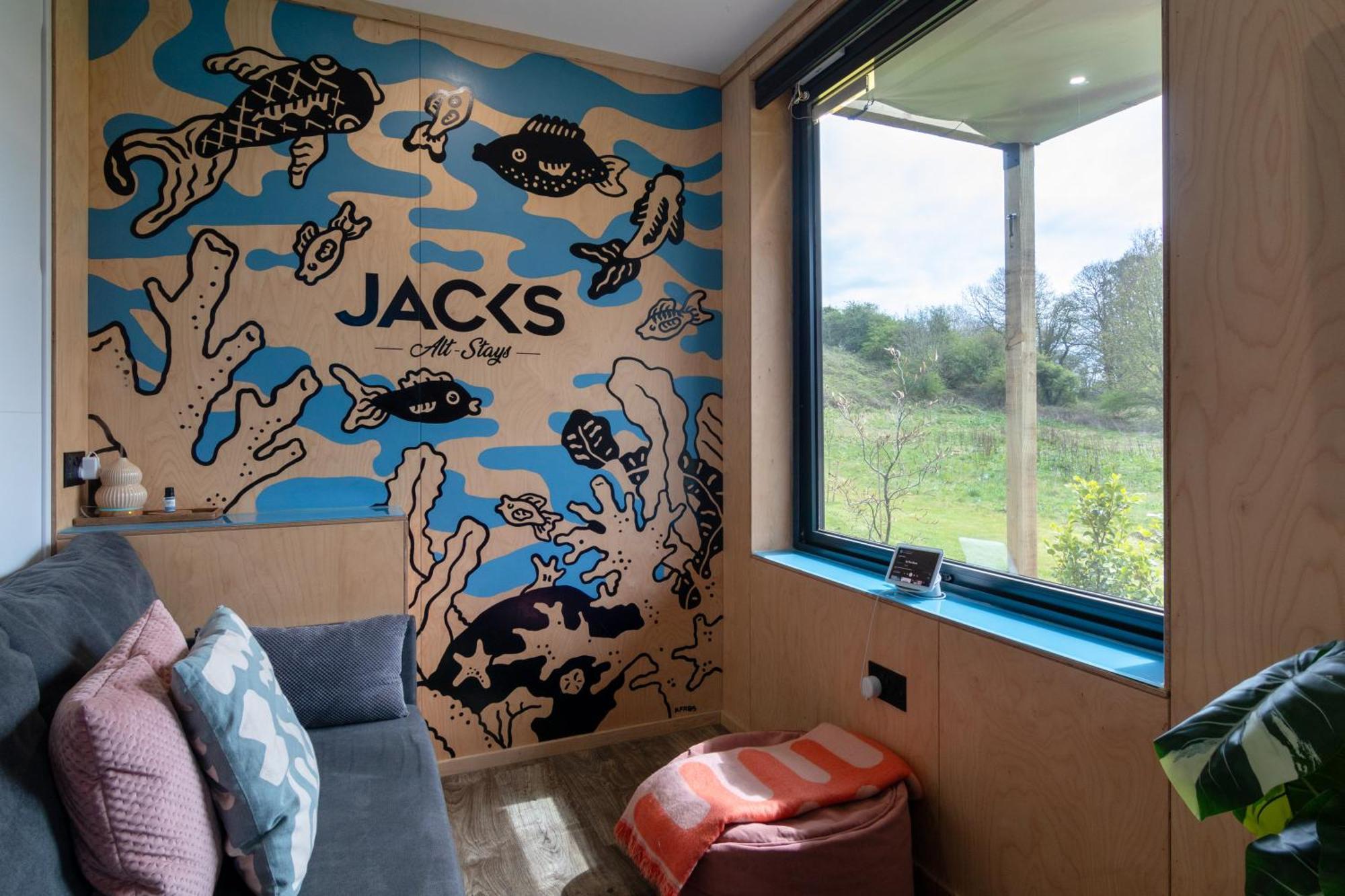 The Reef - Unique Hot Tub Cabin In Millport Eksteriør billede