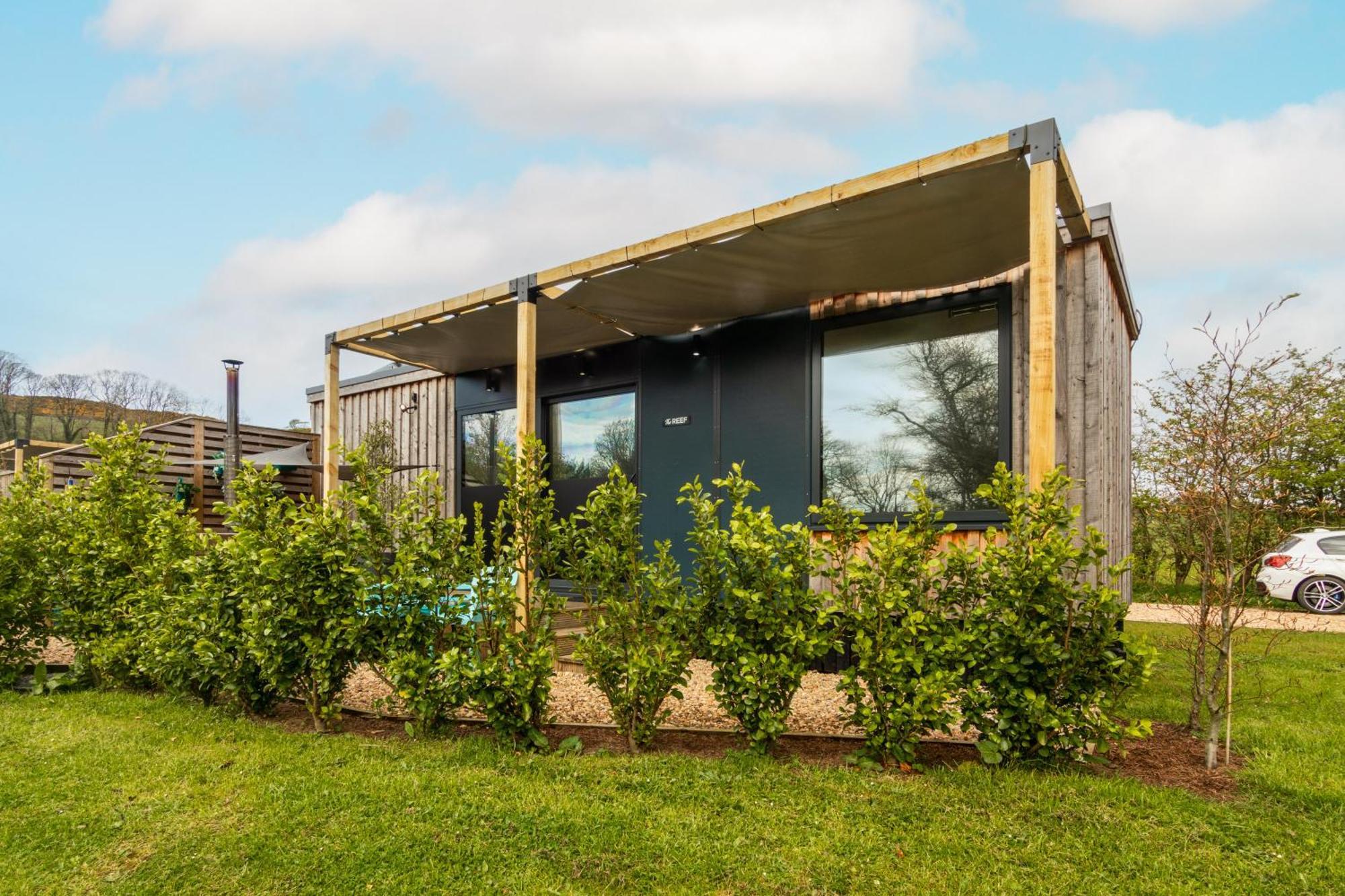 The Reef - Unique Hot Tub Cabin In Millport Eksteriør billede